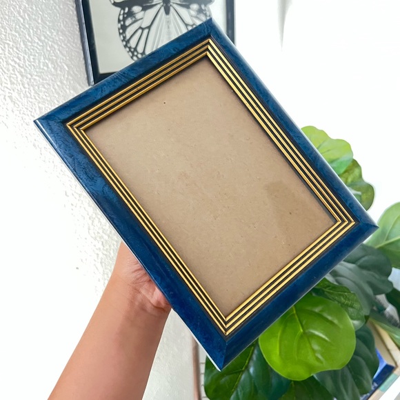 Blue picture frames - Picture 4 of 4